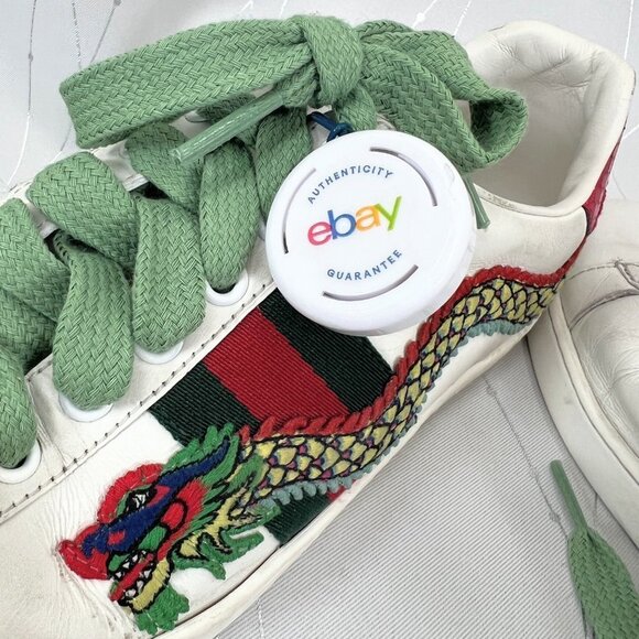 Gucci White Sneakers with Green Laces and Dragon Embroidery - Picture 13 of 14